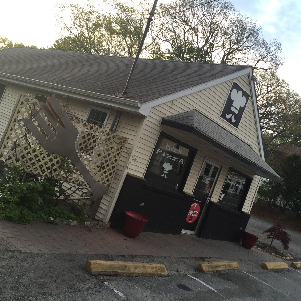 K&S Pizza 469 Carolina Back Rd, Charlestown, RI