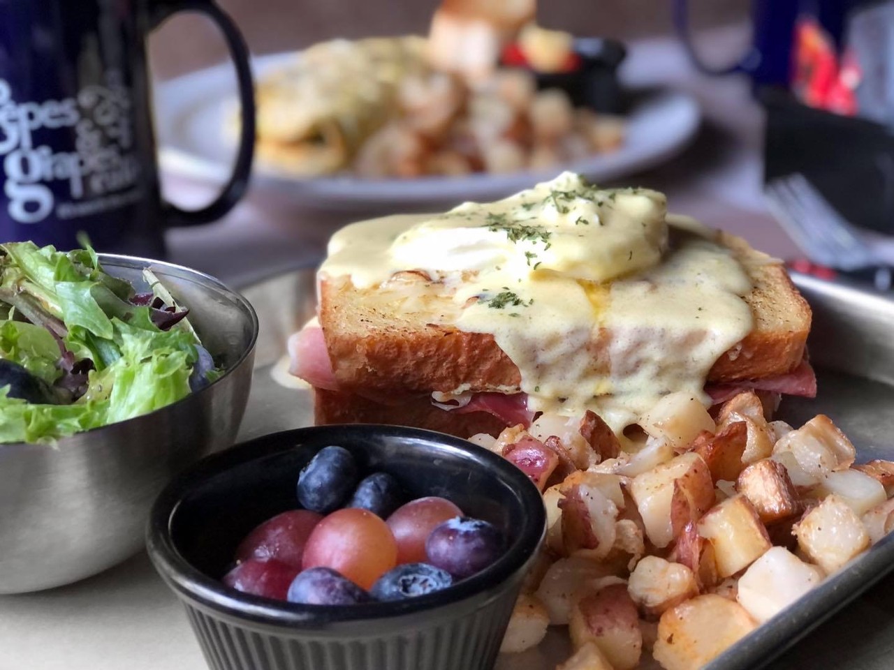 Crêpes & Grapes Café