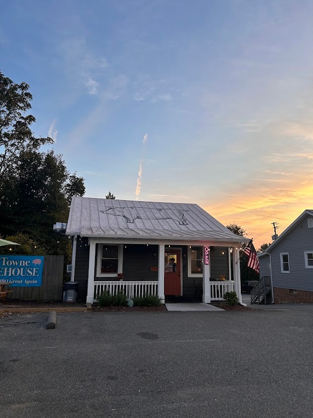 Olde Towne Smokehouse 8011 Cold Harbor Road