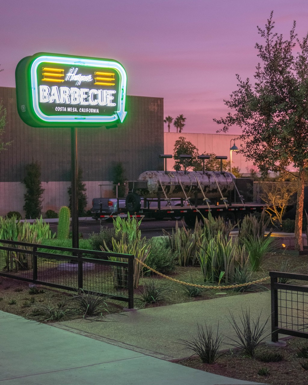 Harper Barbecue 125 Cabrillo St