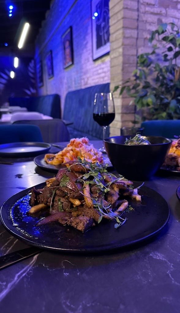 Roccs Restaurant & Bar