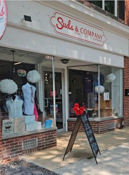 Suds & Company 231 West Loockerman Street