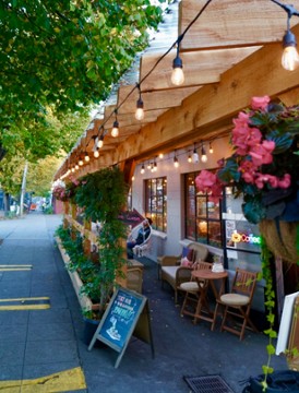Wet Clay Cafe 1109 N 35th St
