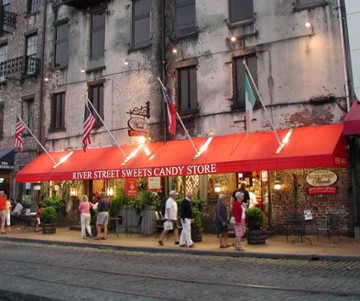 River Street Sweets - Sav 13 East River Street