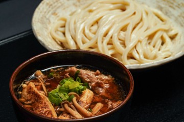 YONPACHI 1111 McCully Street B-3