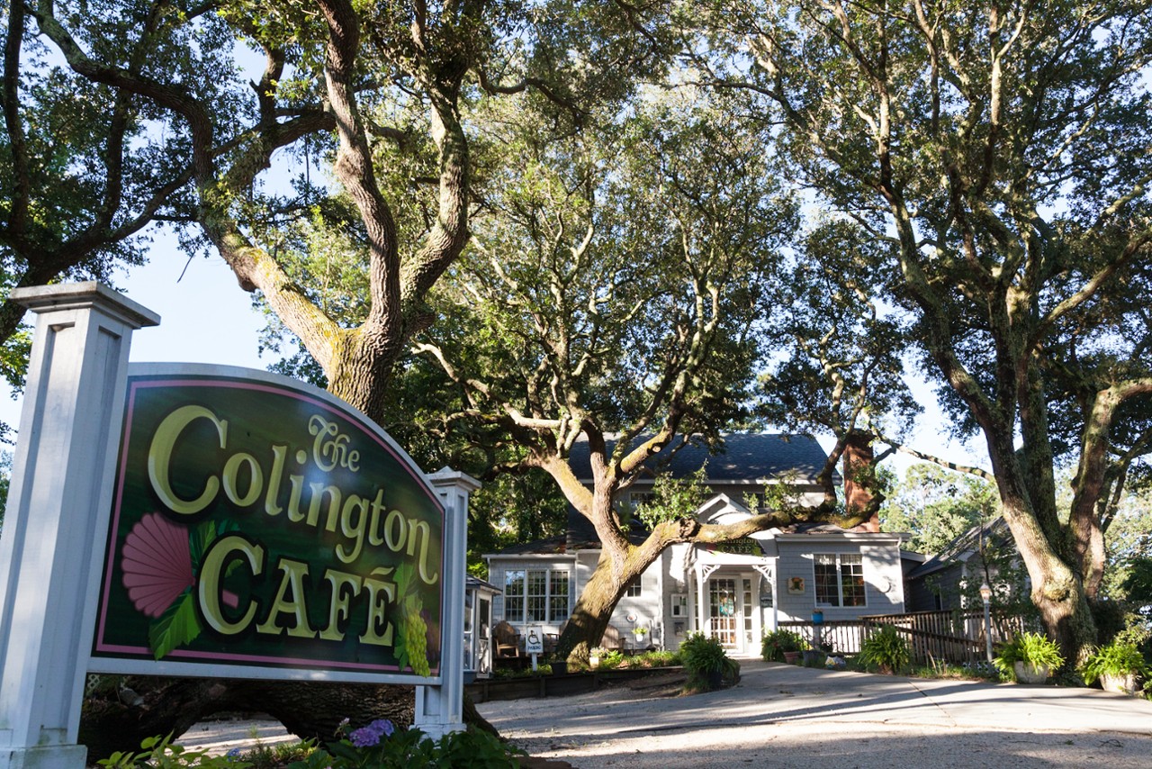 THE COLINGTON CAFE 1029 COLINGTON RD