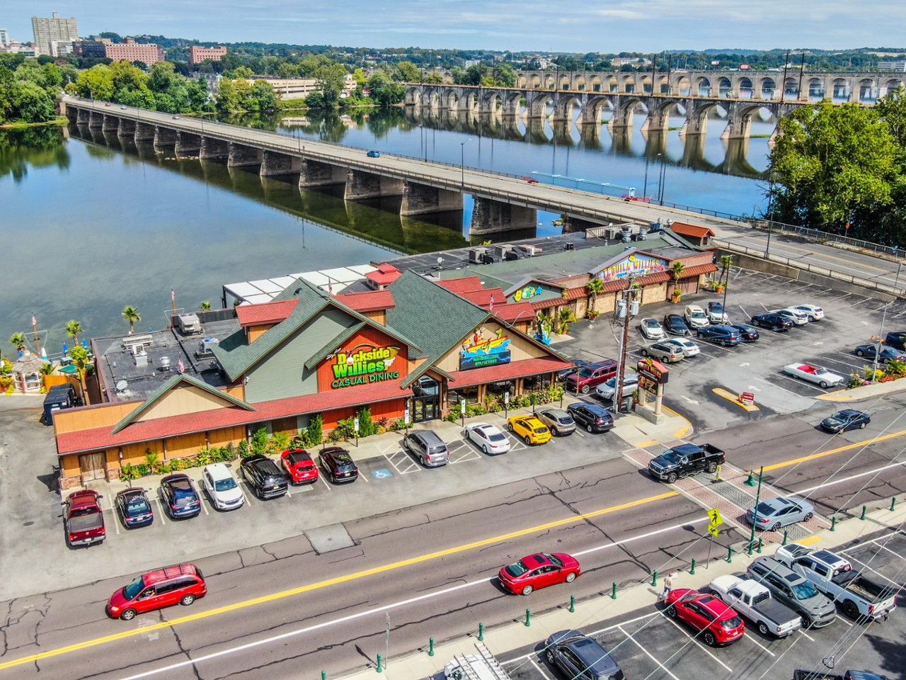 Dockside Willies Brick Oven Pizza & Casual Dining