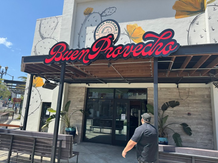 301 Promenade - OTO pancake