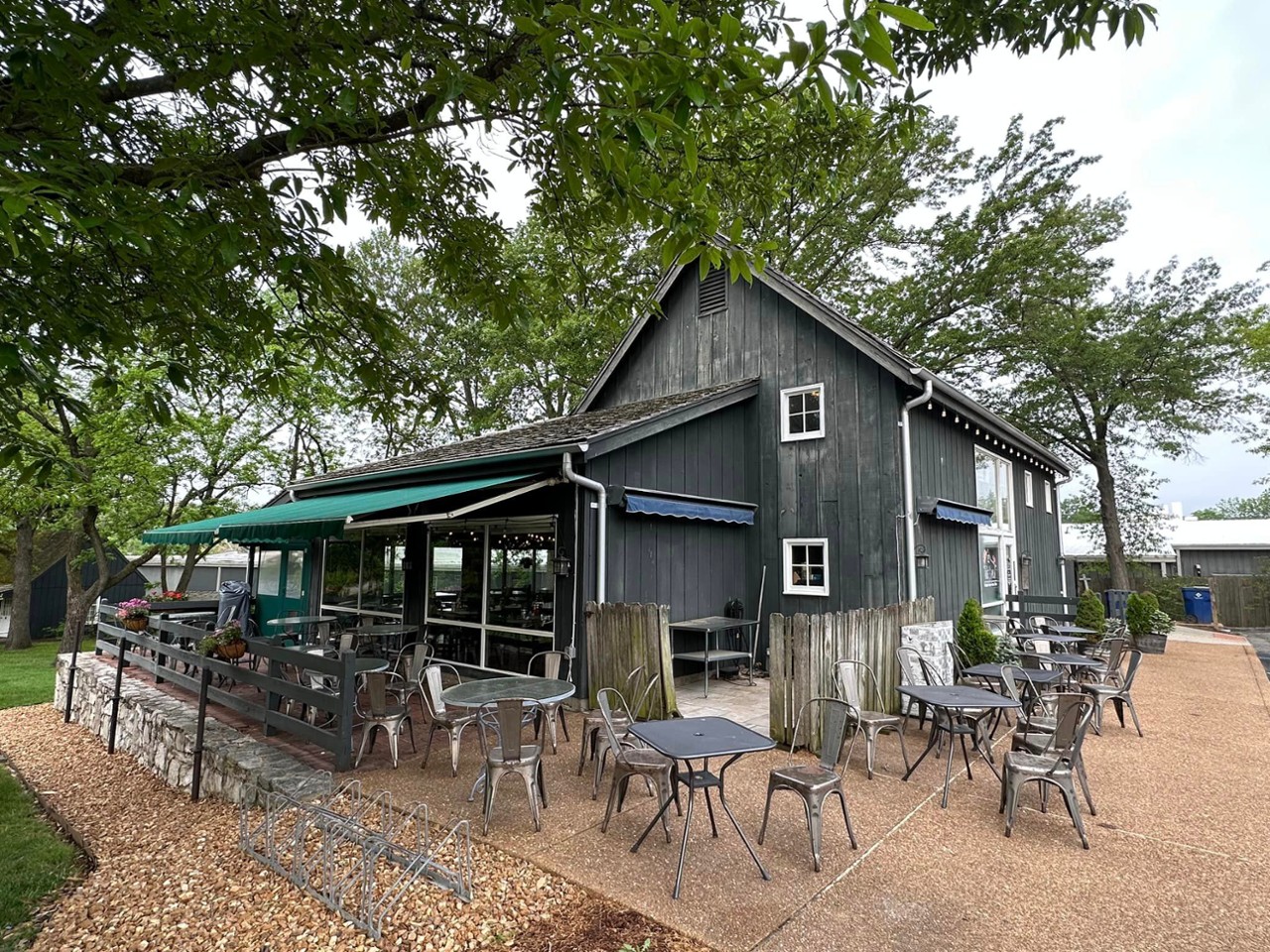 The Crestwood Barn 1015 Sappington Road