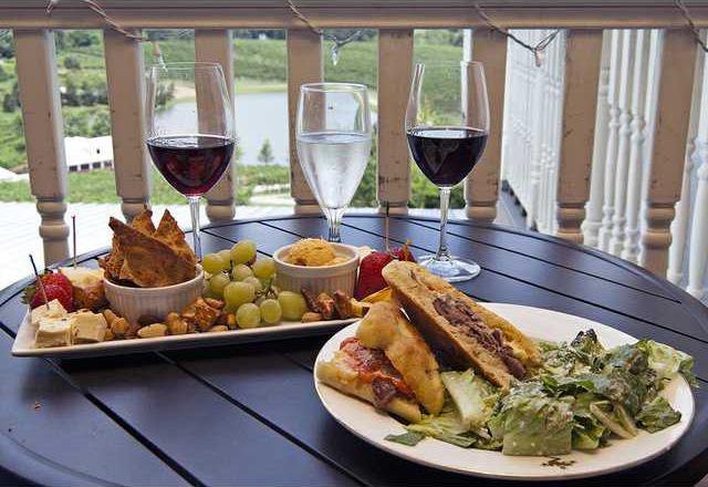 Frogtown Cellars 700 Ridge Point Dr