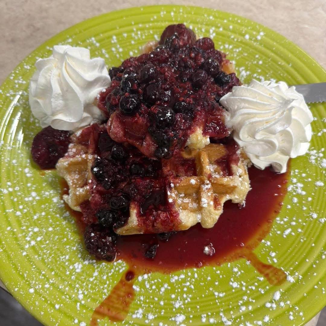 Charlotte's Cafe 495 South Washington Street