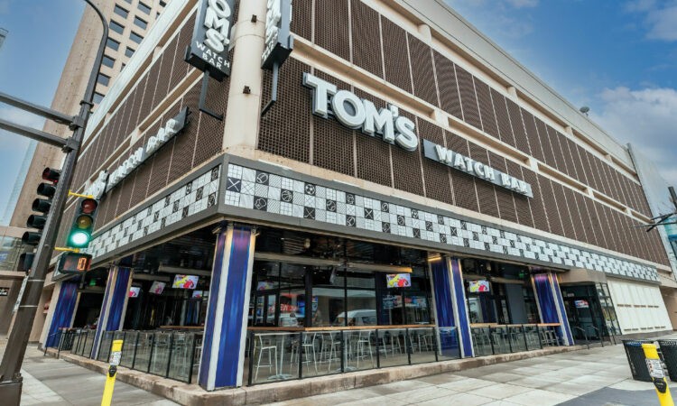 Tom's Watch Bar - MINNEAPOLIS 609 Hennepin Ave