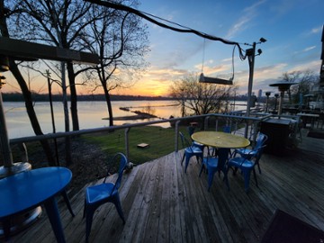 Brave New Restaurant 2300 Cottondale Lane
