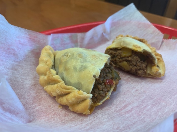 EMPANADA DE CARNE