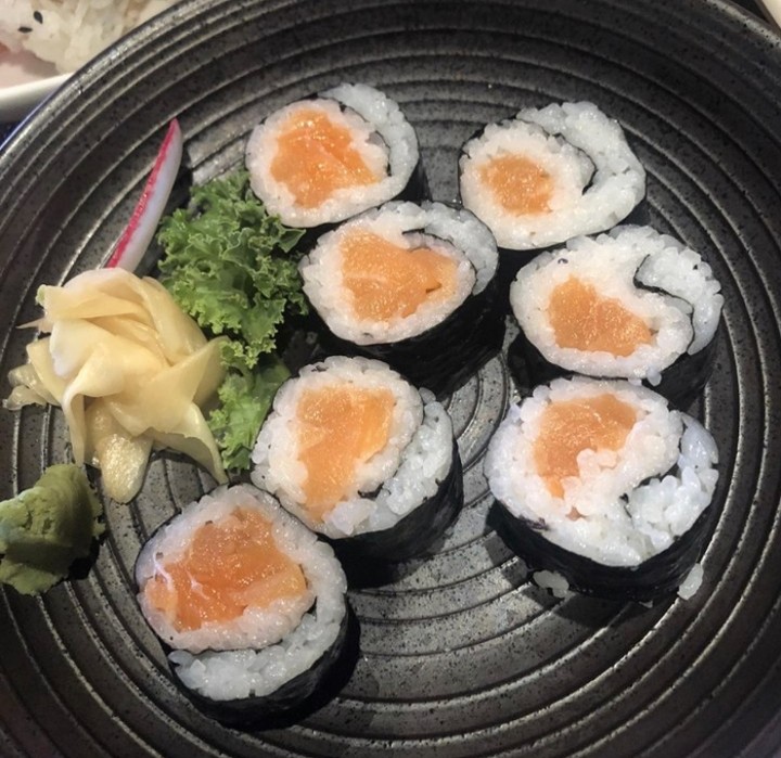 Sake Roll (Salmon roll)
