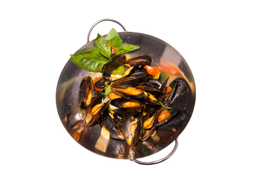 STEAM BLACK MUSSLES