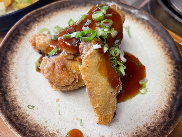 Fried Tebasaki chicken wings