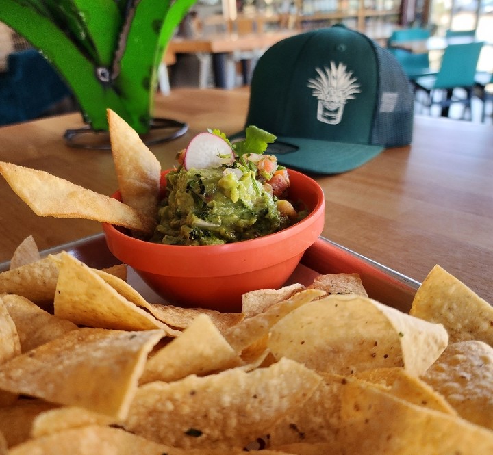 Chips & Guacamole