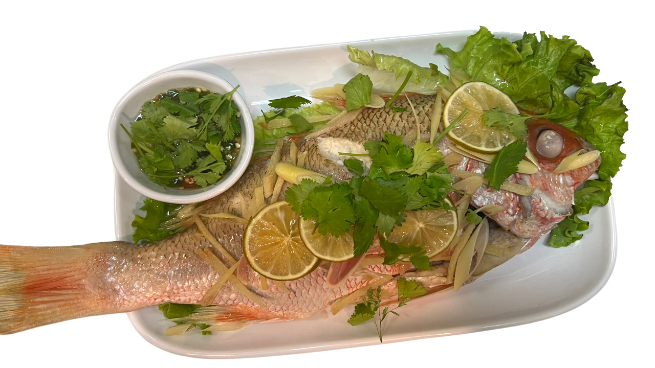 Pla Neung Manao (Steamed Fish with Lime)