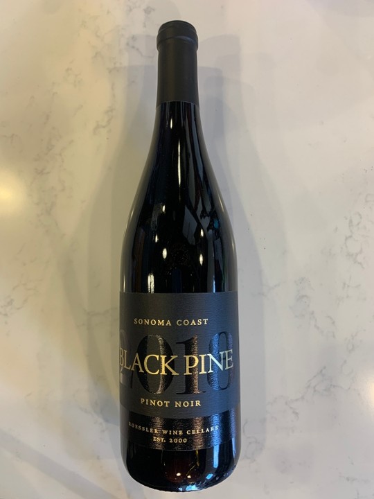 R2 Black Pine Pinot Noir 2018