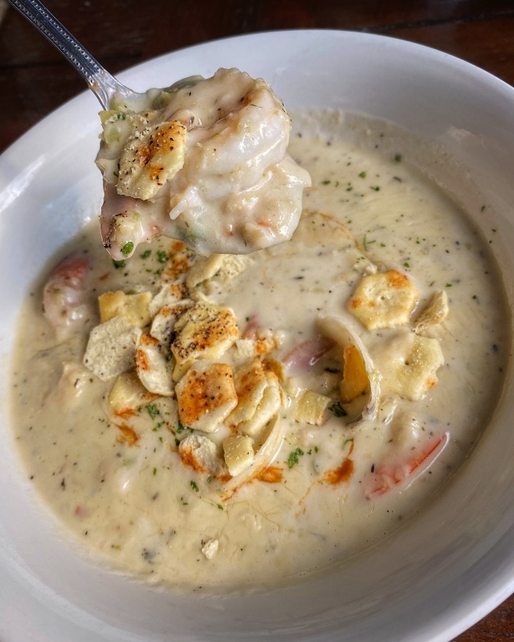 THE DIVE CHOWDER