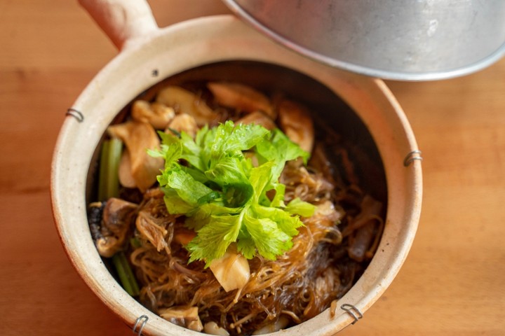 V Clay Pot Baked Mushroom Medley with Glass Noodles