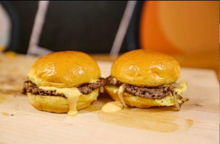 $2.30 BEEF Slider (Mon-Fri from 2:30pm to 4:30pm)