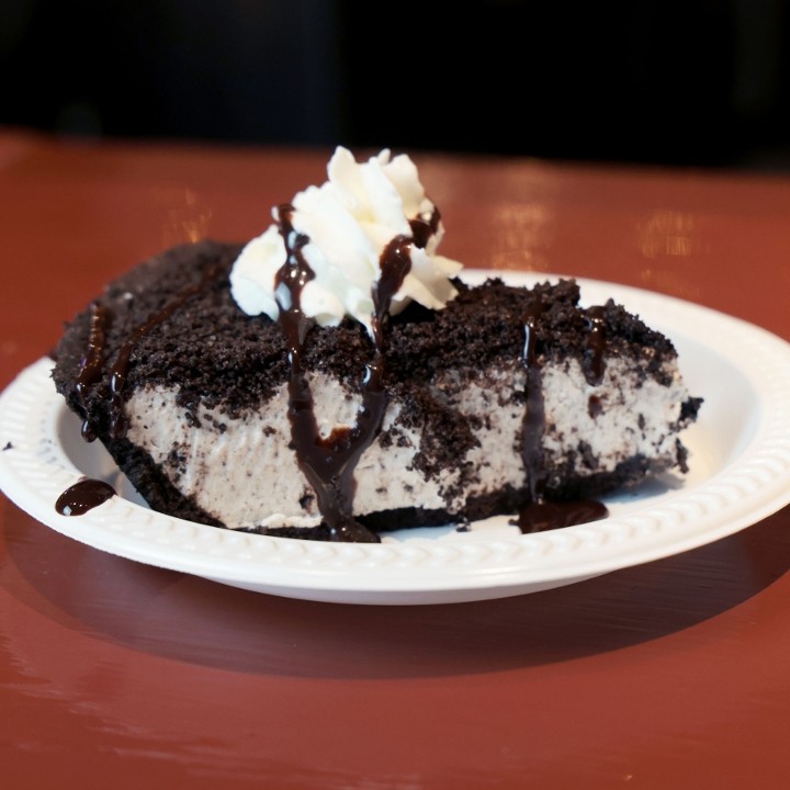 Oreo Cheesecake Slice