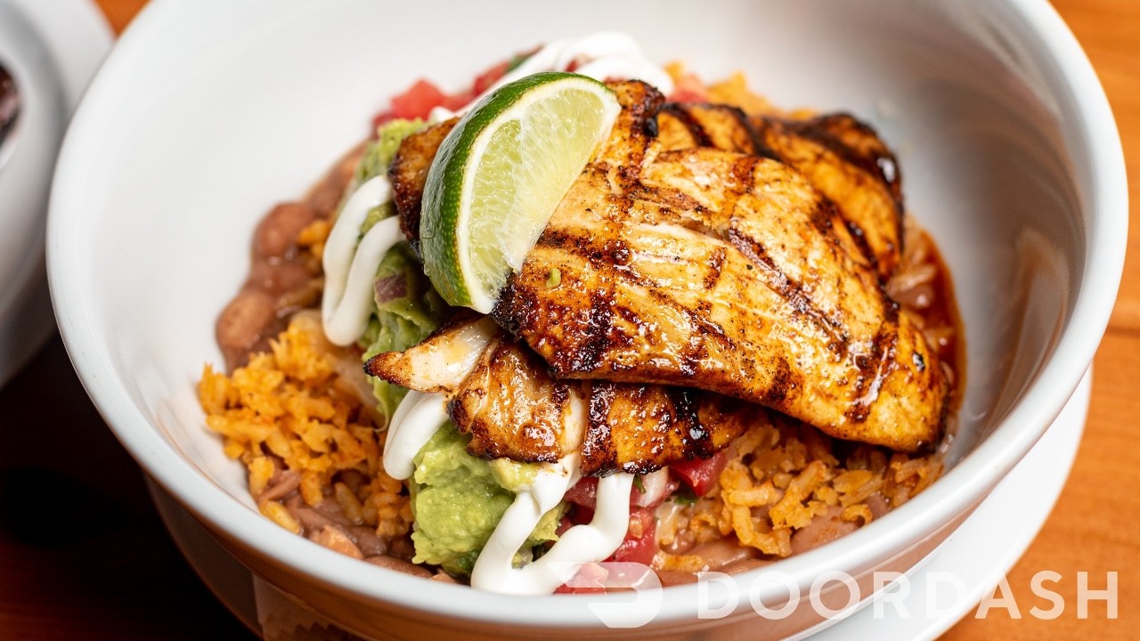 GRILLED MAHI BURRITO BOWL *