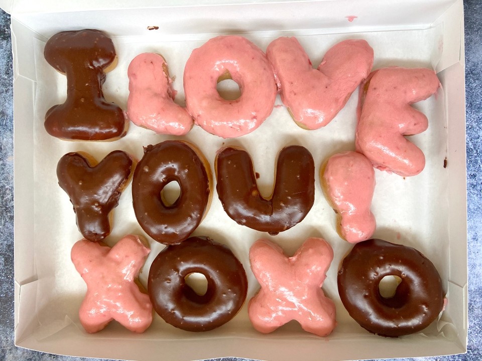 "I LOVE YOU! XOXO" Donut Letter Box