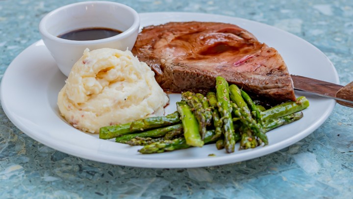 Slow Roasted Angus Prime Rib