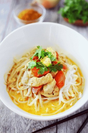 Noodle Yellow Curry 