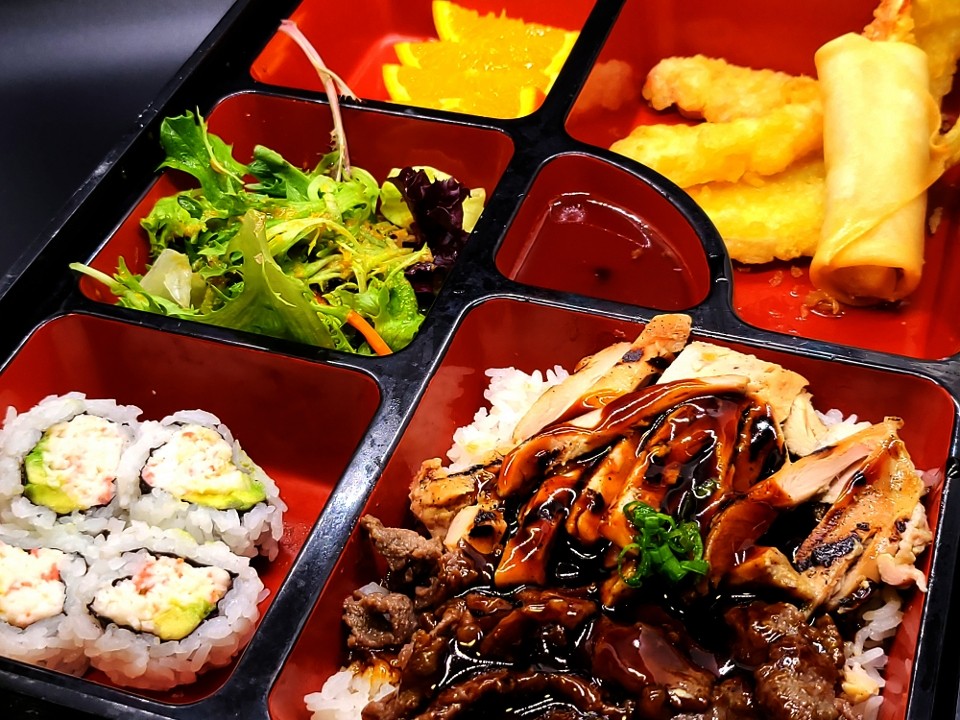 Bento 6: Chicken & Beef with 4 pcs Cali