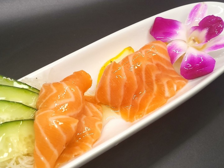 Salmon (Toro/Belly) Sashimi  (6 pc)