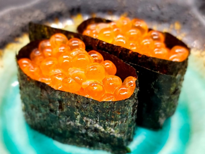 Ikura (Salmon Roe) Nigiri (2 pc)