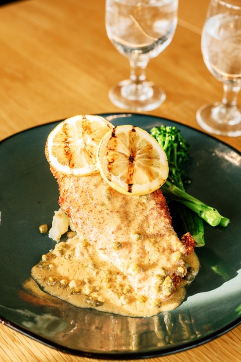 Classic Chicken Piccata with Mashed Potatoes*