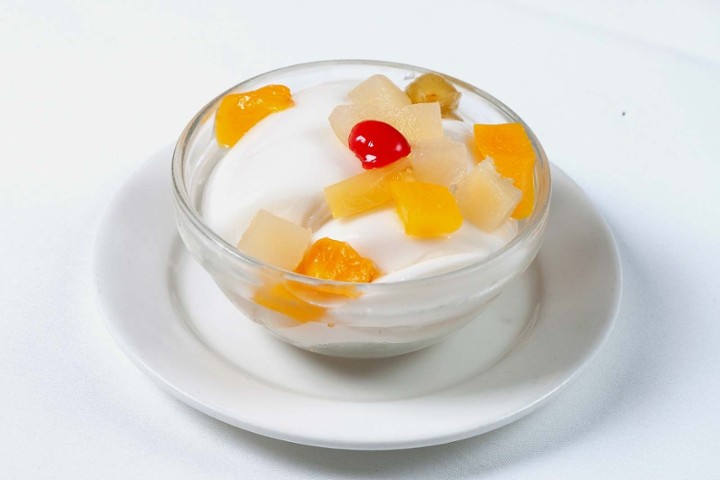 Chilled Sweet Bean Curd 杏仁豆腐