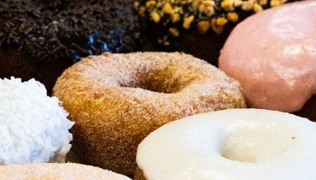 Banbury Cross Donuts 330 W Parrish Lane Ste 100