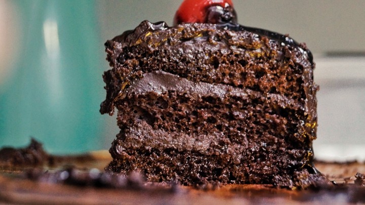 CHOCOLATE FUDGE CAKE