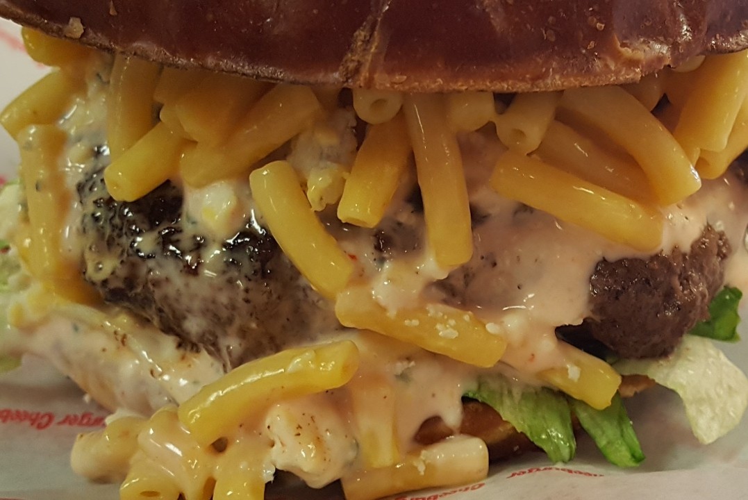 Buffalo Bleu Mac/Cheese Burger;