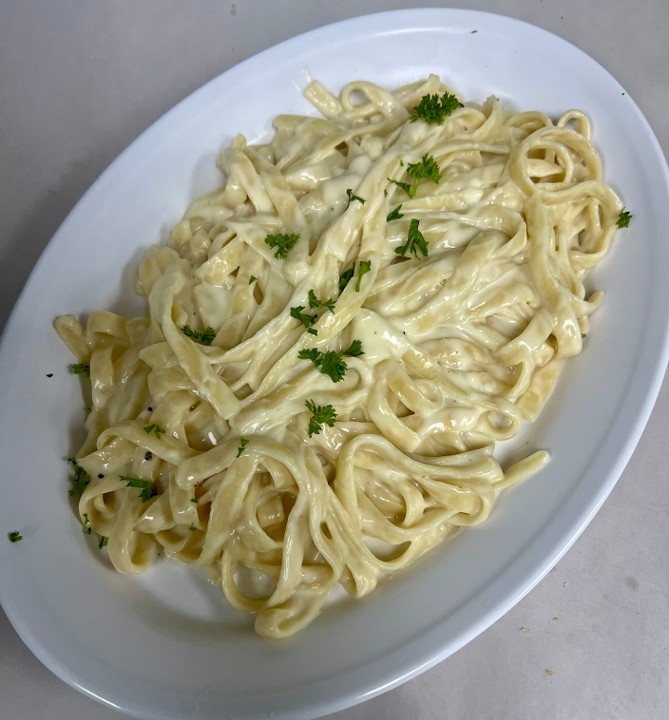 Alfredo Pasta (NO MEAT)