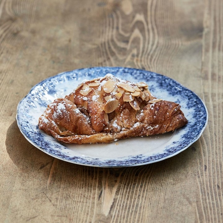 almond croissant