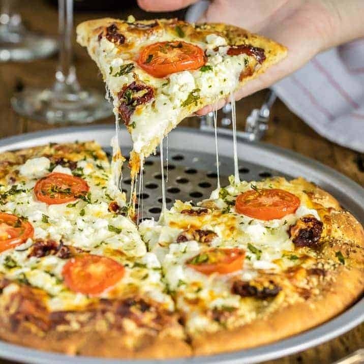 MED White Special Pizza