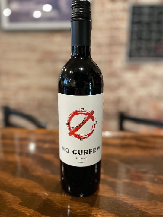 No Curfew Red Blend bottle