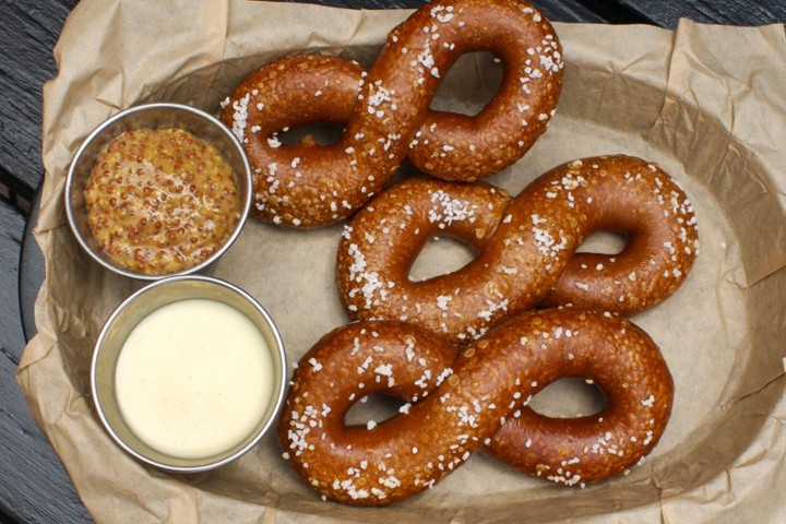 Pretzel Twists