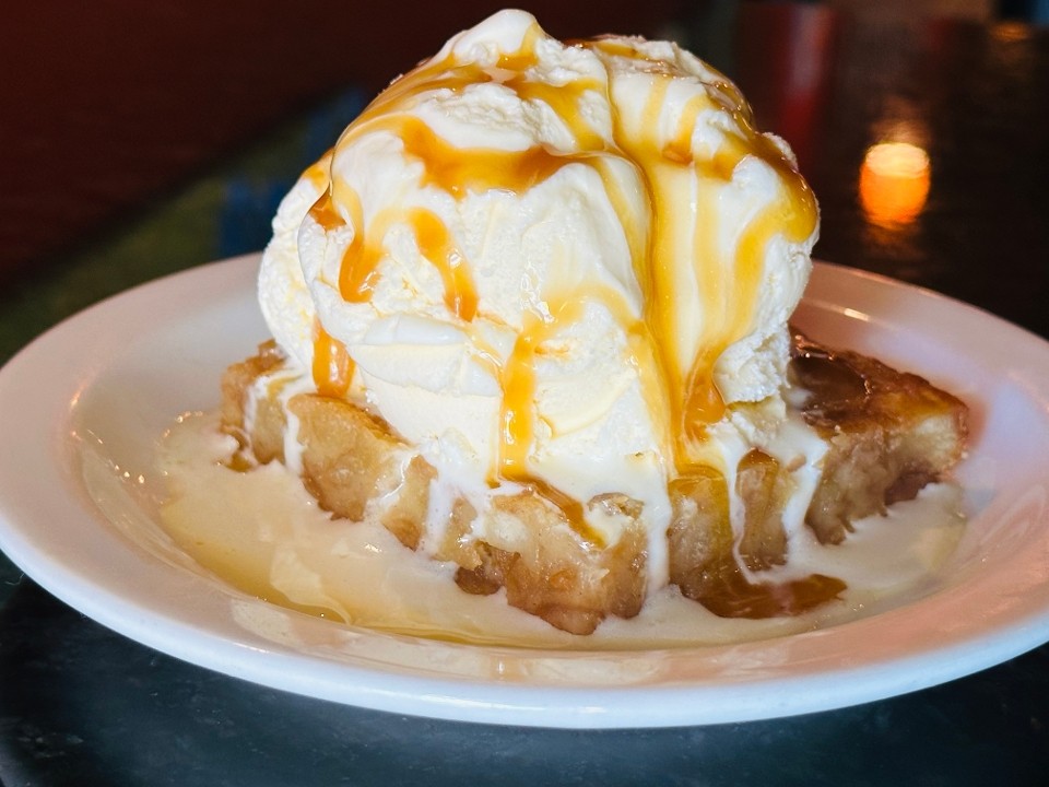 Apple Bread Pudding Pie a la Mode