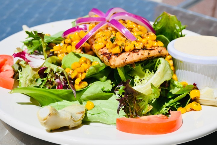 Charbroiled Salmon Ensalada