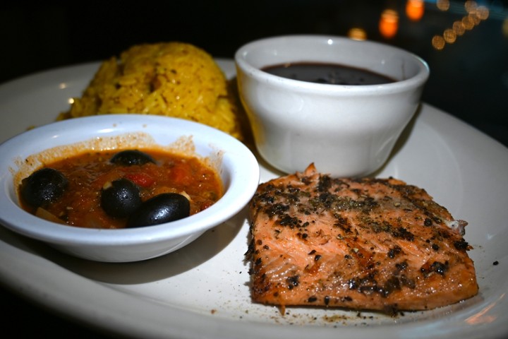 Salmon A La Parilla