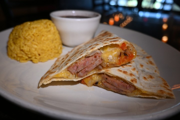 Quesadilla Con Chorizo