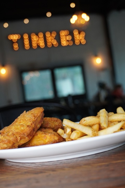 Kids Fried chicken with fries